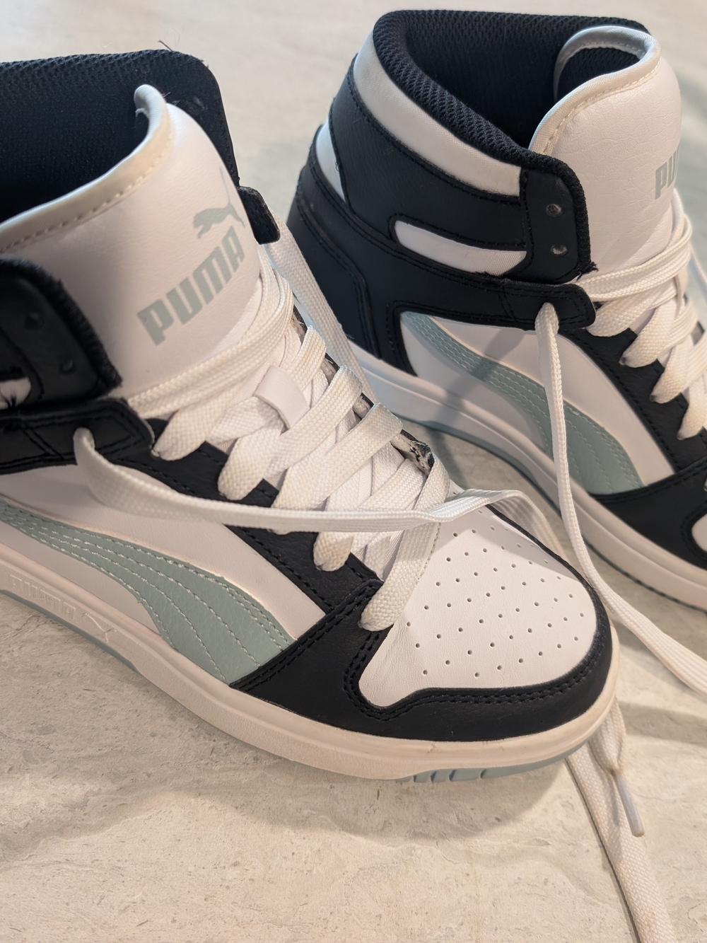 Puma Men's High-Top Sneakers in White, Black & Light Blue-Green